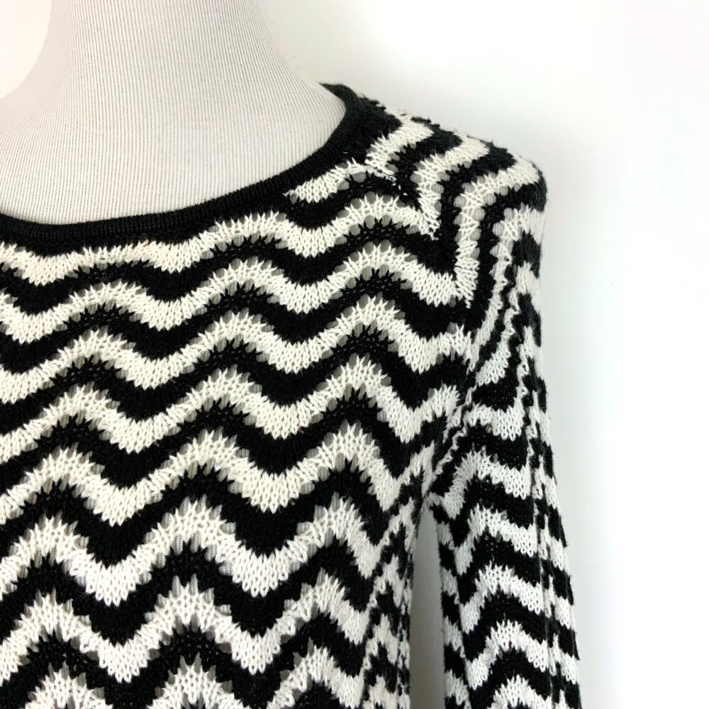 Trina Turk Black & White Chevron Pattern Knit Cotton Sweater Sz M - Picture 6 of 16